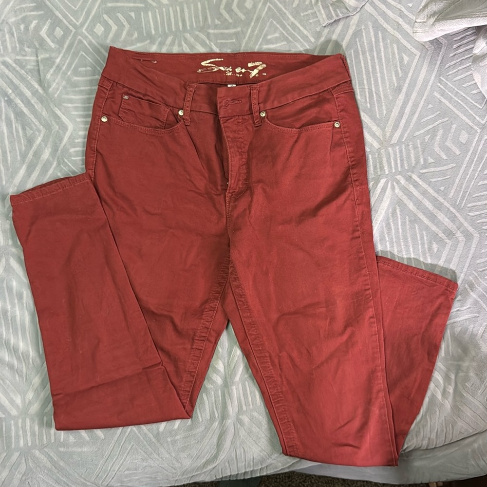 Rust color Seven7 Jeans